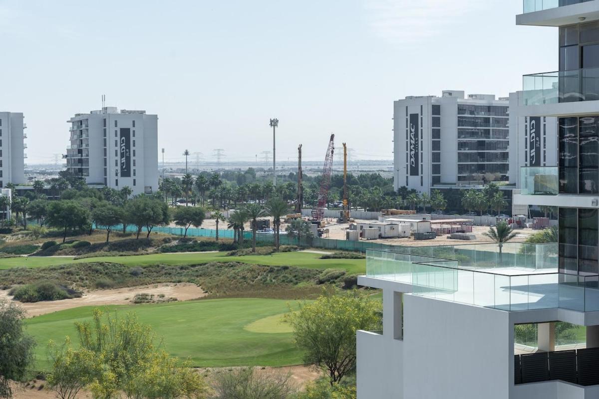 Peaceful Studio With Captivating Views In Damac Hills Apartment Dubai Exterior photo